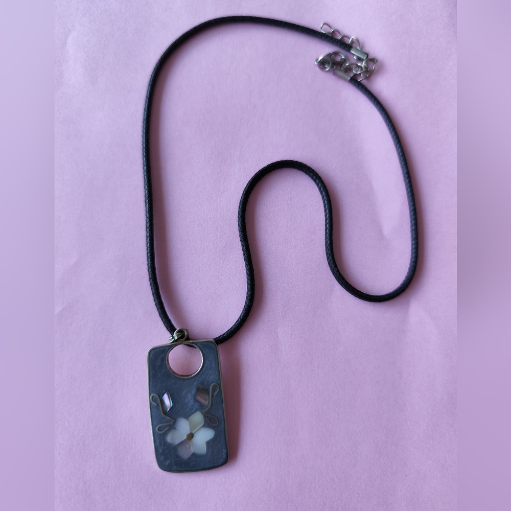 Mexico Alpaca Mother Of Pearl Abalone pendant Necklace